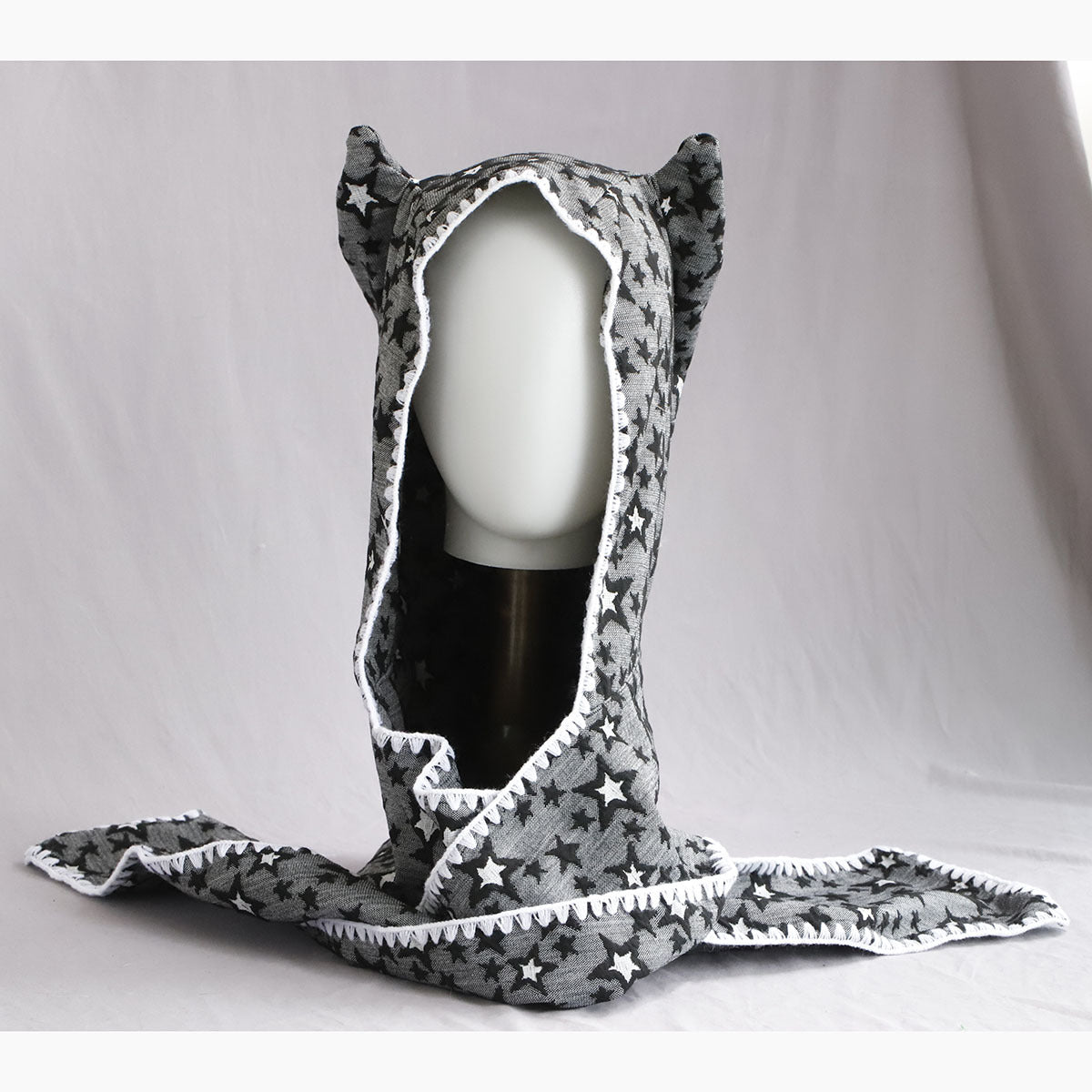 Retro Winter Scarf Hat With Devil Horns For Women Cute Lace Trim — back view