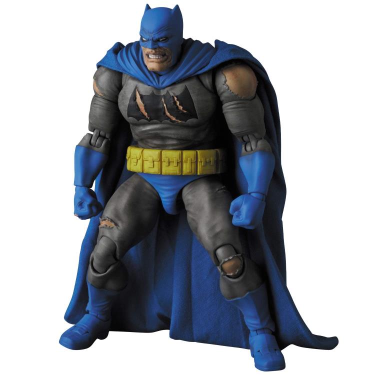 The Dark Knight Returns Triumphant - MAFEX No.119 Batman — side view