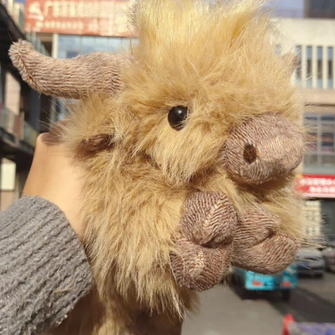 Highland Cow Pocket Plush Toy — detail