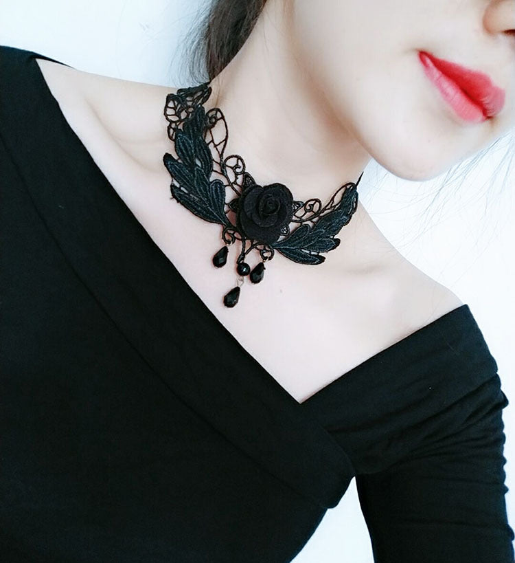 Gothic Vintage Lace Hollow-Out Necklace | Magic Stories