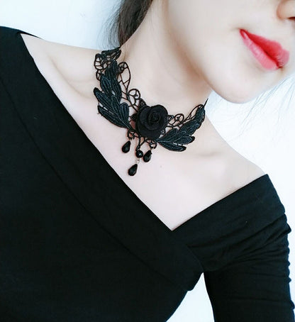 Gothic Vintage Lace Hollow-Out Necklace | Magic Stories