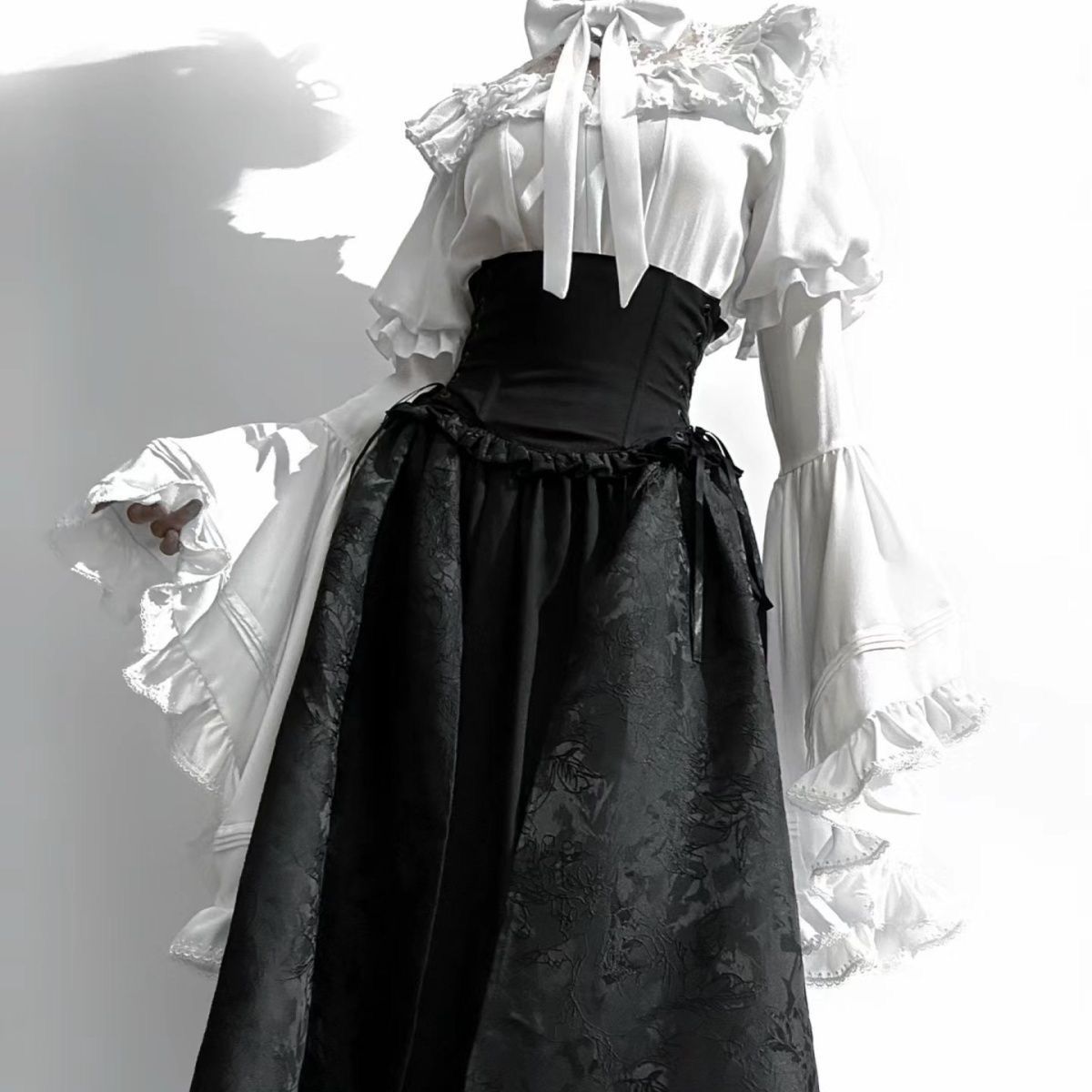 Gothic Lolita Midi Skirt Long Dress Princess-sleeve Shirtluxurious And Elegant — in use