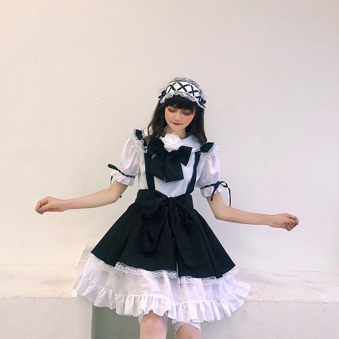 Gothic Style Loli Girl Servant Dress Lolita Dress — side view