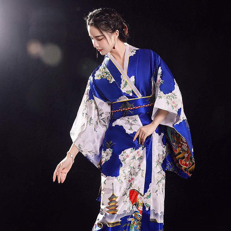 Japanese God Girl Kimono Female Formal Dress — in use