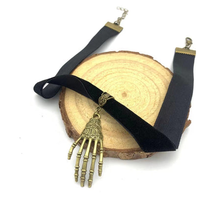 Ghost Claw Palm Retro Velvet Band Necklace | Magic Stories