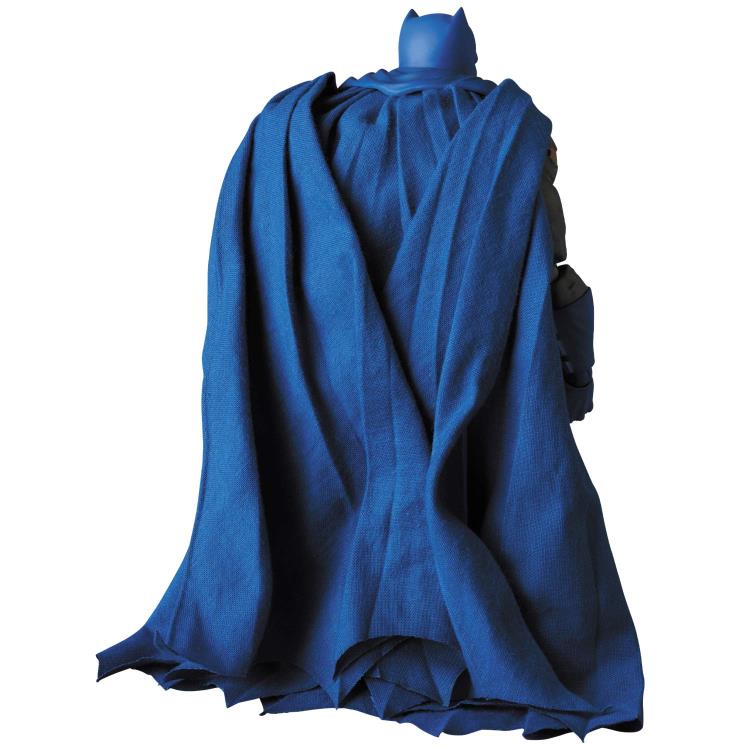 The Dark Knight Returns Triumphant - MAFEX No.119 Batman — detail