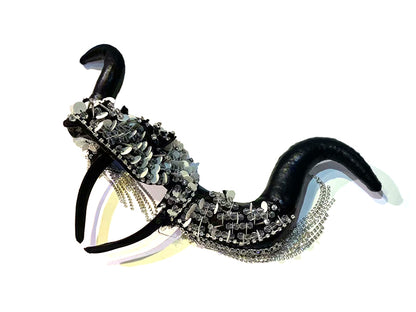 Horn Headband Halloween Personality Cosplay Props — scale reference