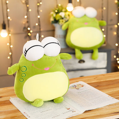 Fashion Large Big Eye Green Frog Doll Plush Toy — scale reference