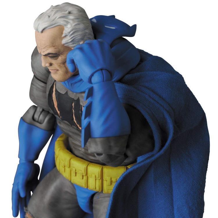 The Dark Knight Returns Triumphant - MAFEX No.119 Batman — scale reference