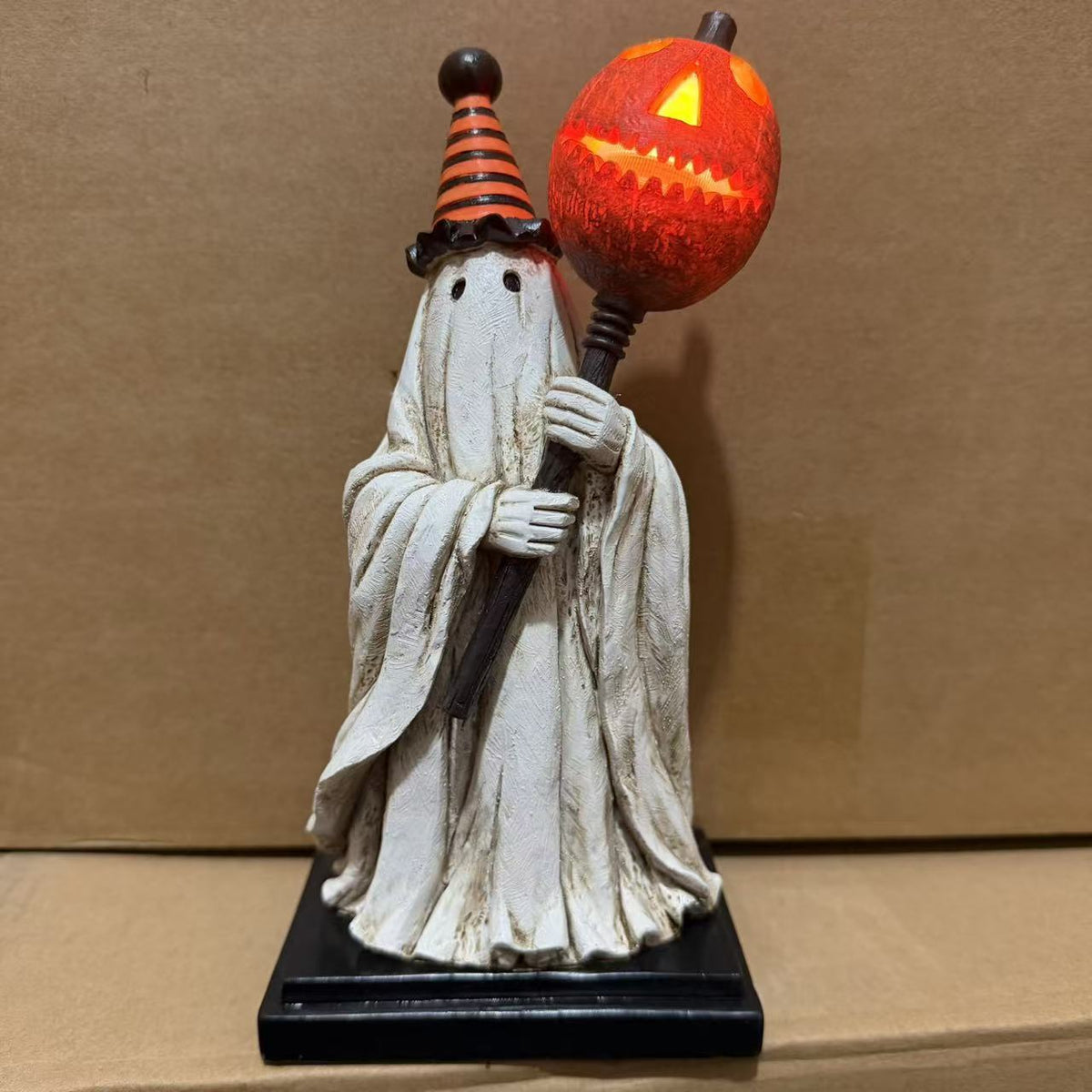 Glowing Pumpkin Wand And Ghost Statue Ornaments — packaging