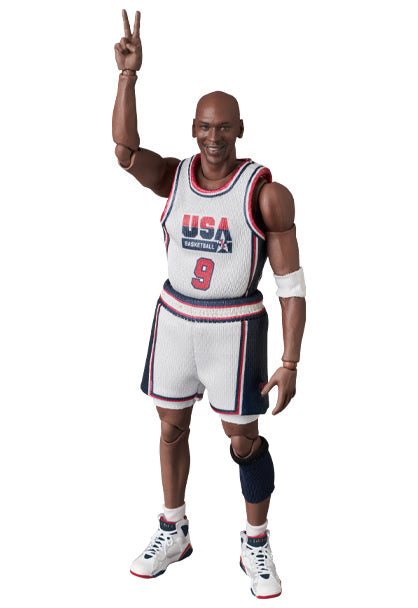 MAFEX No. 132 Michael Jordan (1992 TEAM USA) — detail