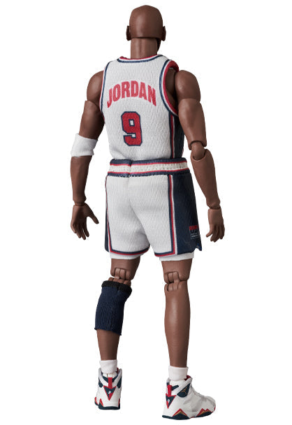 MAFEX No. 132 Michael Jordan (1992 TEAM USA) - Magic Stories