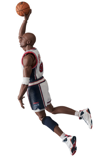 MAFEX No. 132 Michael Jordan (1992 TEAM USA) — side view
