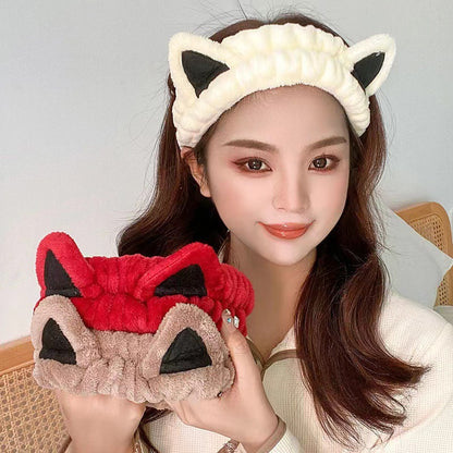 Cat Ears Headband Women's Face Wash Mask Headband — scale reference