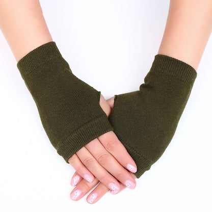 Plush Gloves Cartoon Cat Cute Half-finger Flip Warmth And Thicken — in use