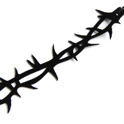 Halloween Witch Cosplay Thorns Necklace — scale reference