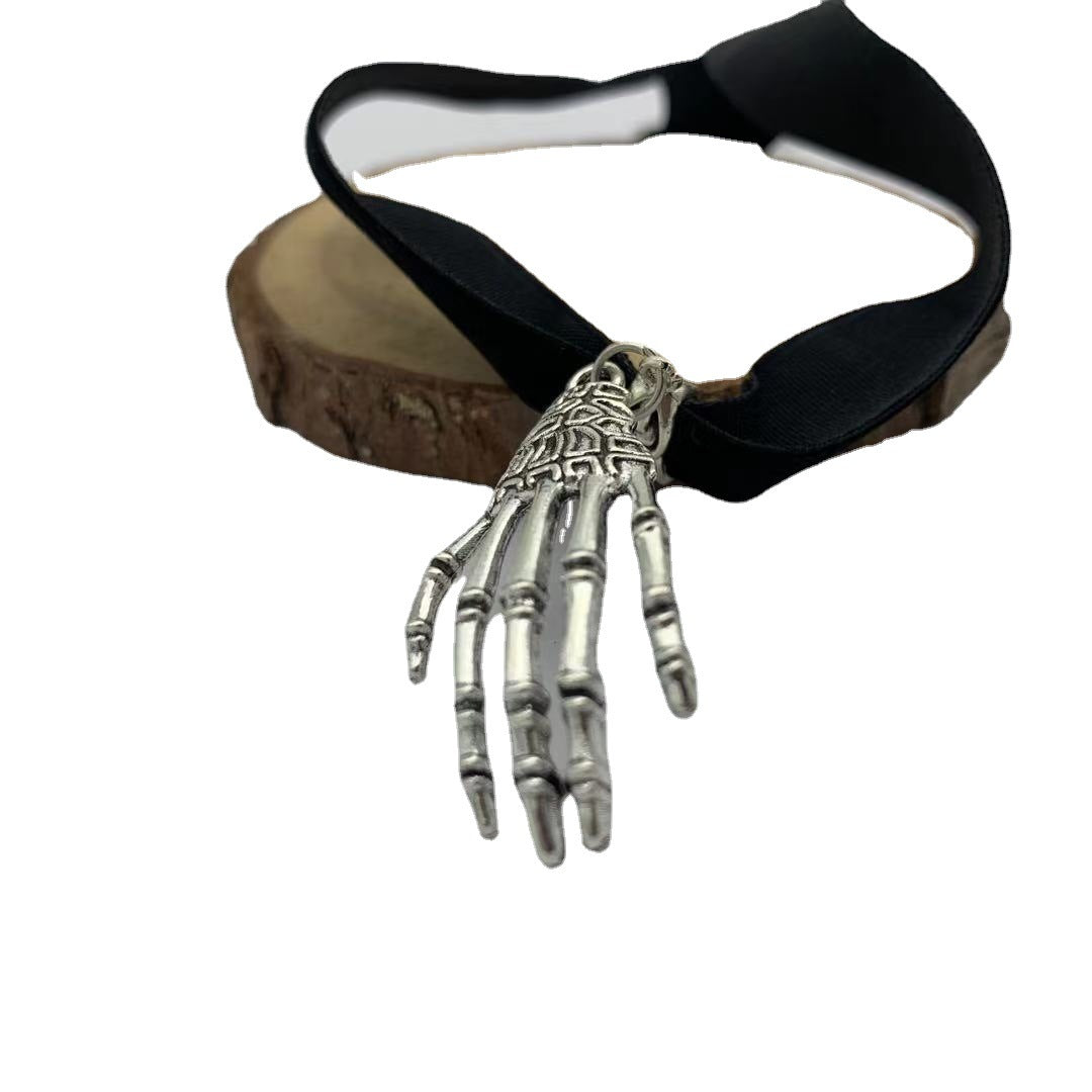 Ghost Claw Palm Retro Velvet Band Necklace | Magic Stories
