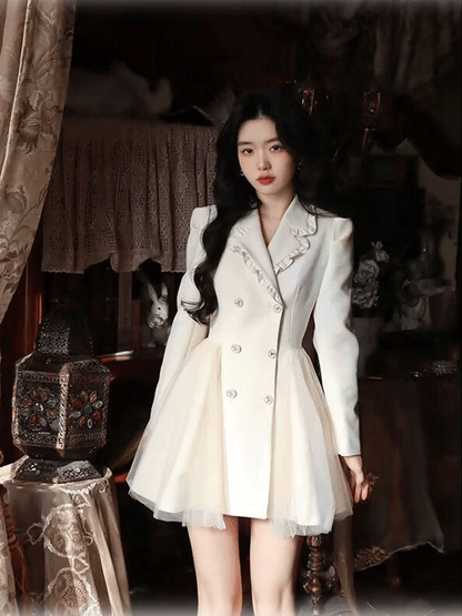 Pengpeng White Suit Dress Waist Up Fairy Short Skirt — scale reference