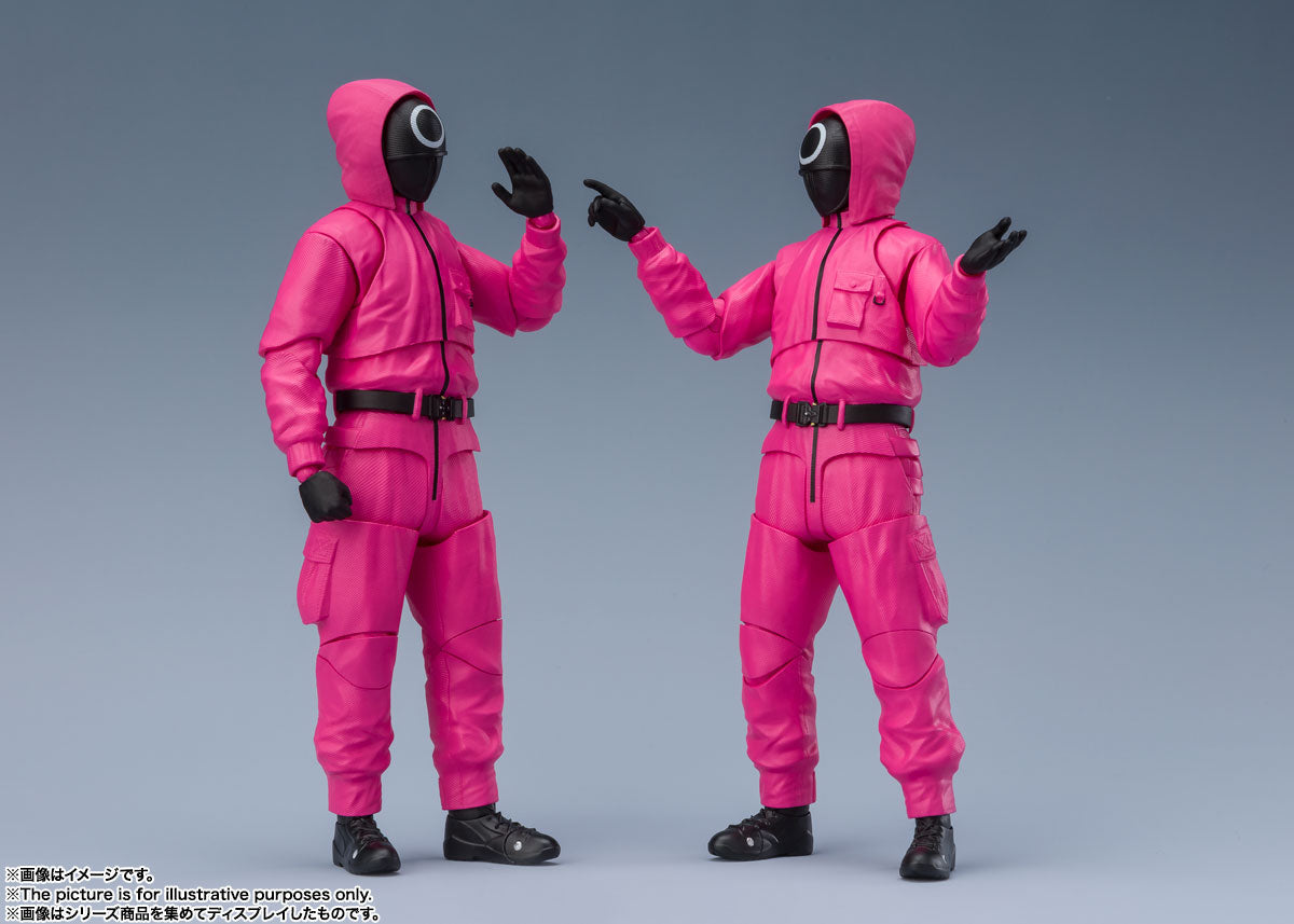 Squid Game S.H.Figuarts Masked Worker / Masked Manager — scale reference