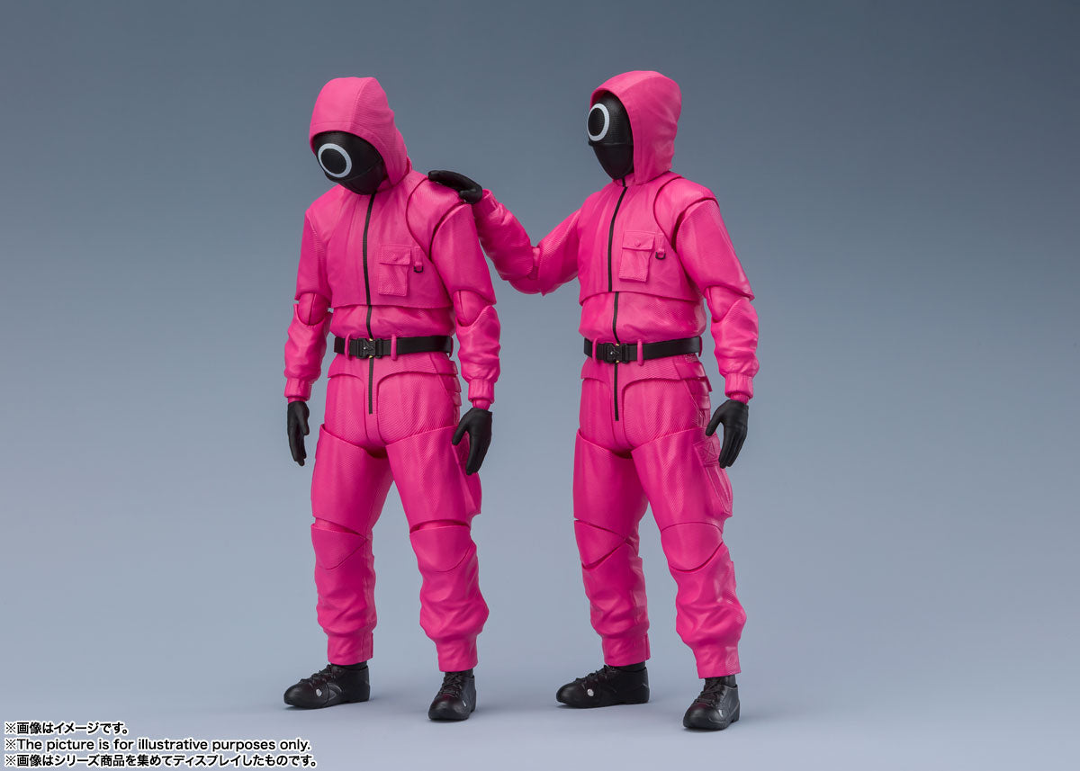 Squid Game S.H.Figuarts Masked Worker / Masked Manager — packaging