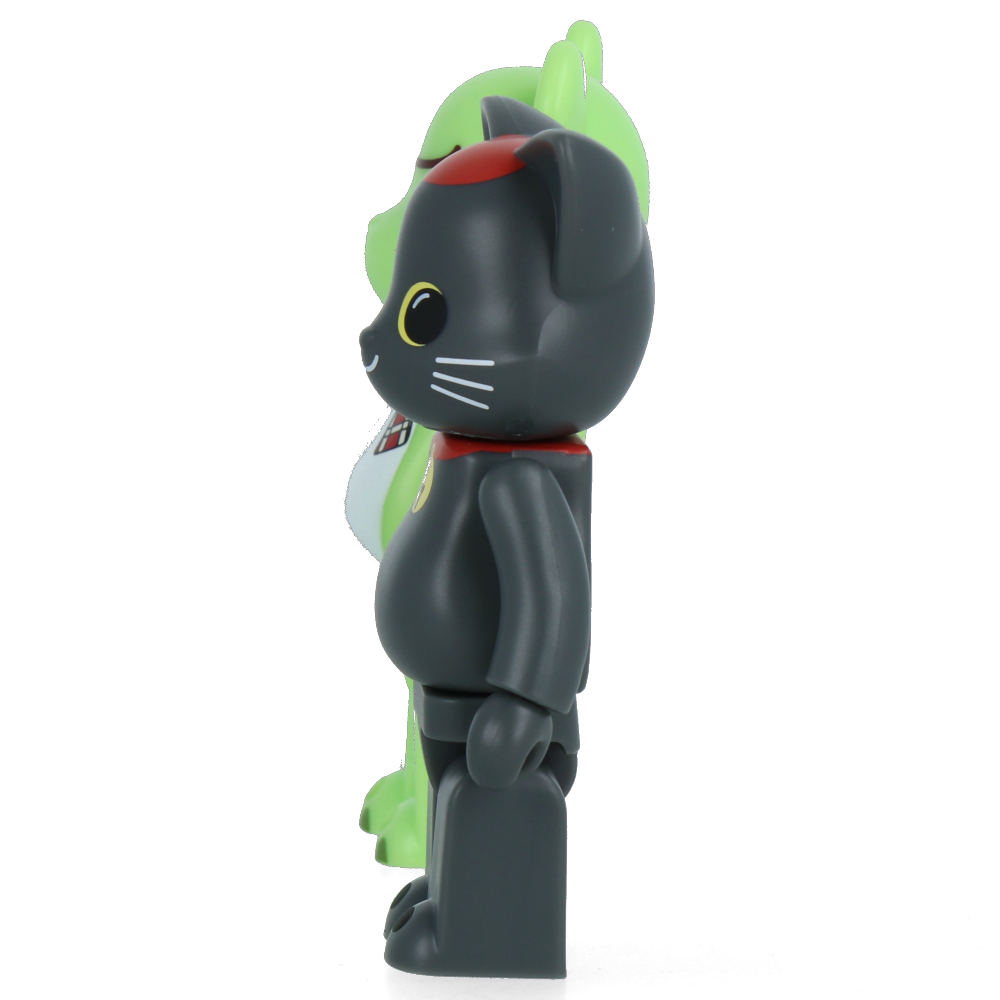 100% 2PC SET Pickles the Frog — detail