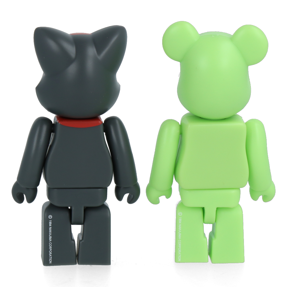 100% 2PC SET Pickles the Frog — scale reference