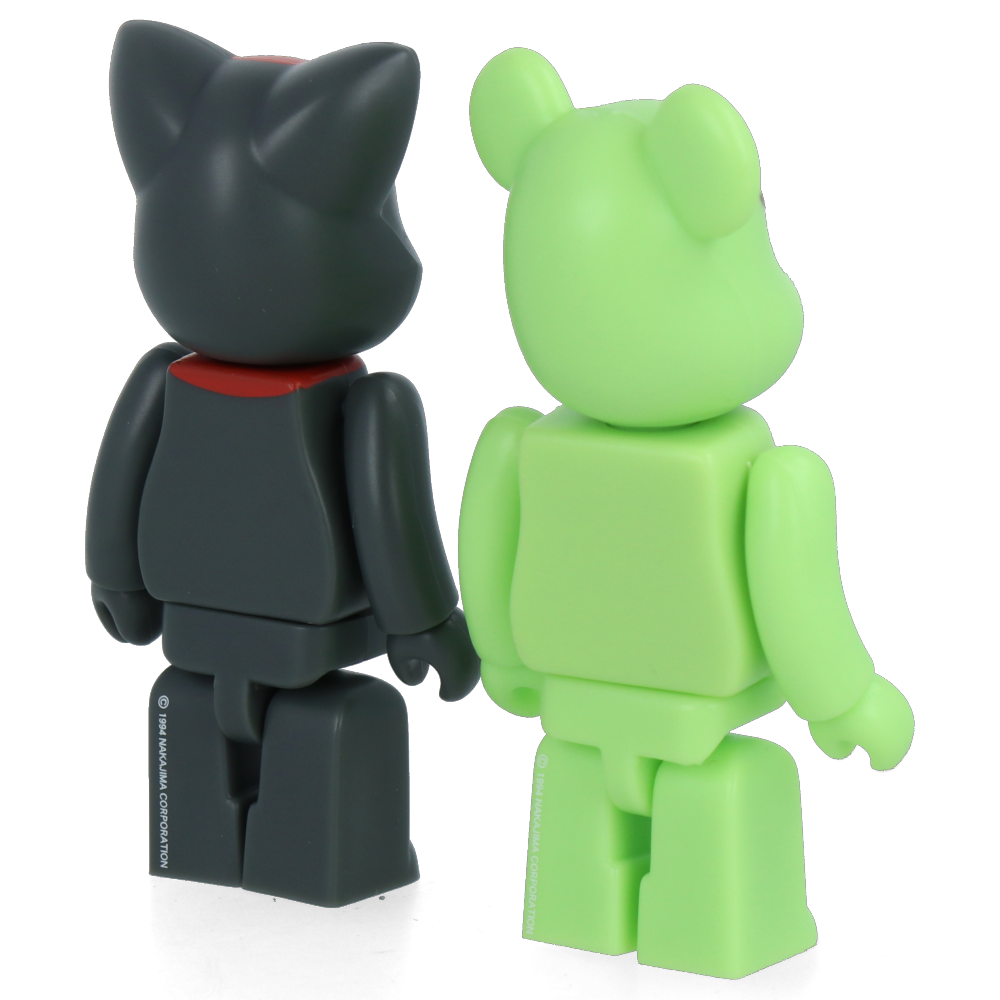 100% 2PC SET Pickles the Frog — in use