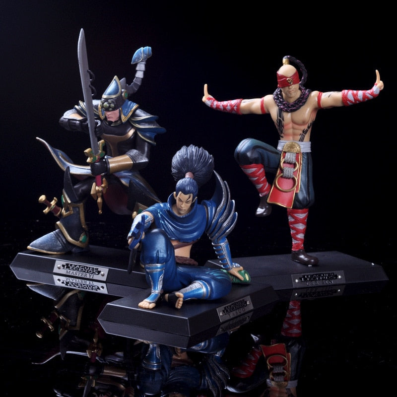 League of Legends Starter 3-Pack — Poro Plush, Teemo Mini Figure & Lee Sin Figure — side view